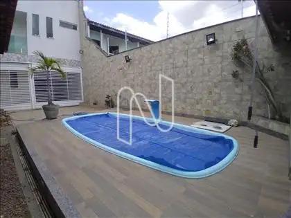 Casa de alto padrao em Feira de Santana 