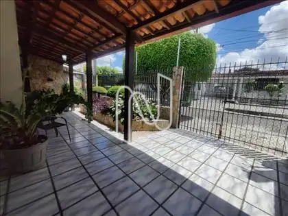  Casa 200 m2 para alugar em Feira de Santana 