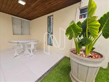 Casa em condominio pra venda Santa Monica 2  