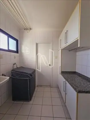 Apartamento á venda, bairro Santa Mônica 