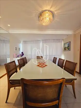 Apartamento á venda, bairro Santa Mônica 