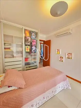 Apartamento á venda, bairro Santa Mônica 