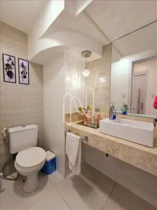   Casa no Condomínio Morada Fraga Maia
