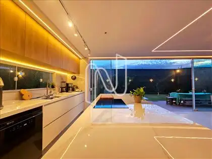  Casa Alto Padrão a Venda 4 Suítes Papagaio