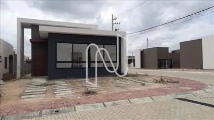  Casa pra venda de esquina no Mangata 