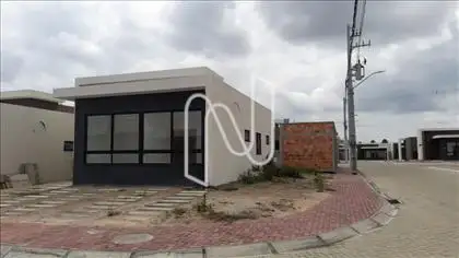   Casa pra venda de esquina no Mangata
