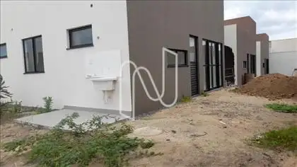  Casa pra venda de esquina no Mangata 