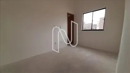  Casa pra venda de esquina no Mangata 