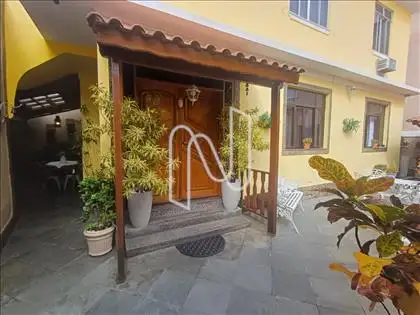 área de entrada 