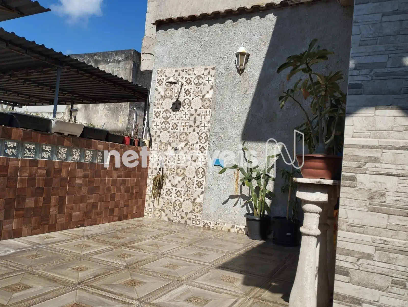 terraço com chuveirão 