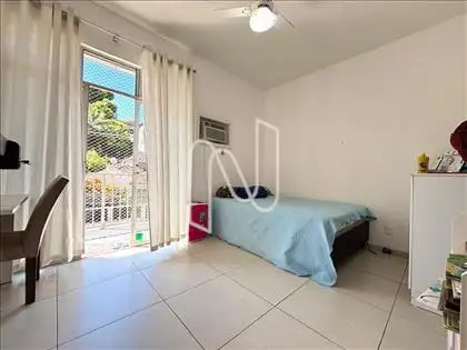 Quarto 2 Suíte e acesso a varanda  