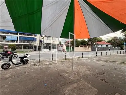 calçada rua Paranpuan 