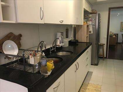 Cozinha com armários
