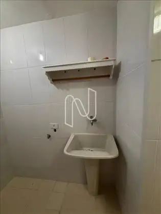AREA COM INSTALAÇÃO PARA LAVA ROUPA 