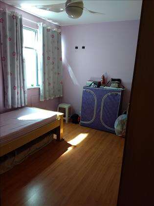 Quarto amplo