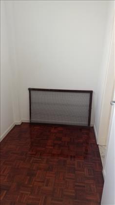 Quarto de empregda