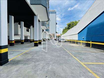 Garagem. 
