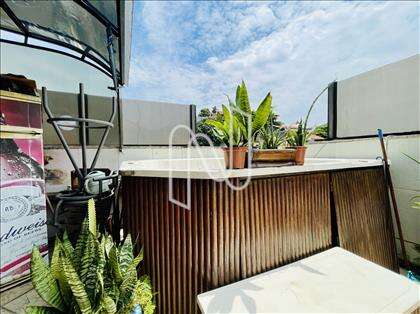 Banheira de hidromassagem/terraço. 