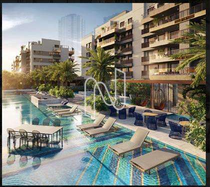 Visão aérea da piscina.