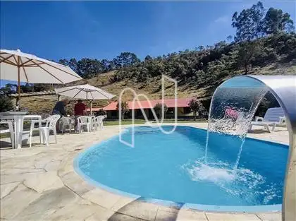 Piscina.