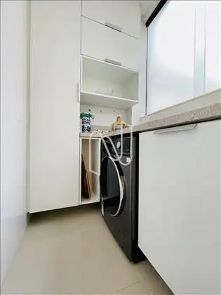 Cozinha/lavanderia. 