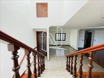 Acesso aos quartos. 
