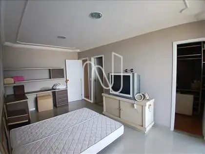  suite