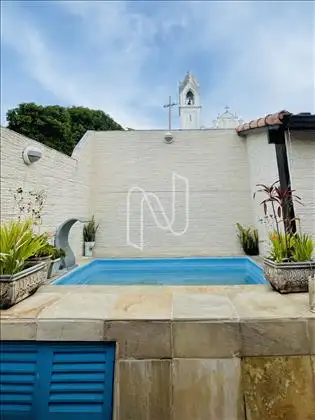 Piscina. 