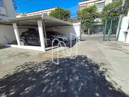 Vista da garagem 
