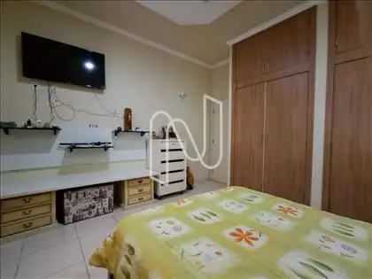 Quarto principal de frente 