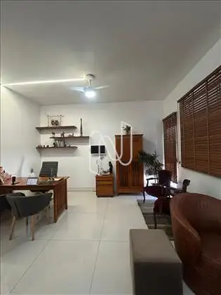 Sala 2 em dois ambientes com sacada