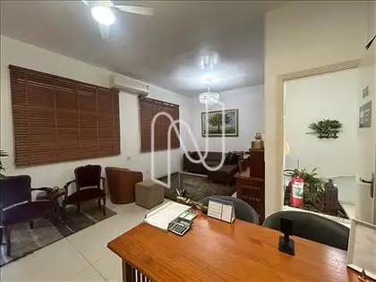 Sala 2 em dois ambientes com sacada
