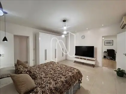 Suíte 1 com closet 