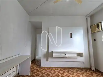 Quarto de lateral esquerda