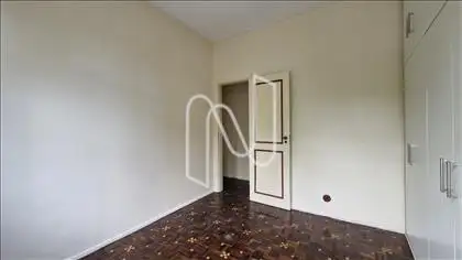 Quarto da frente 1