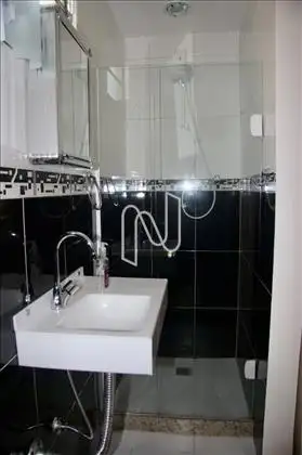 Banheiro suíte.