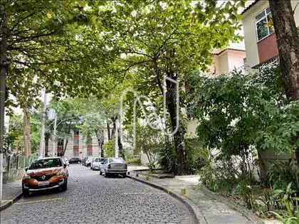  Rua do condomínio.