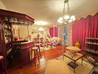Sala em dois ambientes (estar e visita)