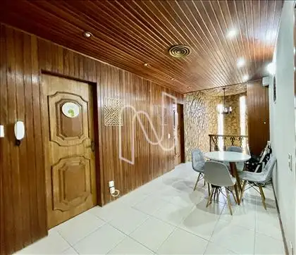 Hall ala íntima. 