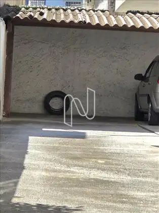 Vaga da garagem coberta e livre