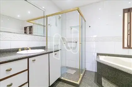 Banheiro quarto 3.