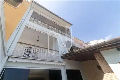 Fachada fundos.