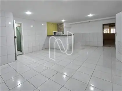 Sala em conceito aberto no box de despejo