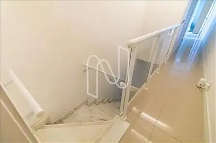 Acesso à ala íntima. 