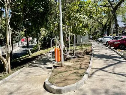 Praça do Iate.