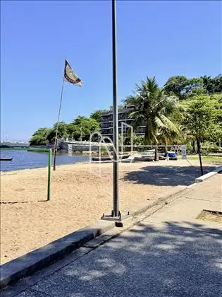  Praia da Guanabara.