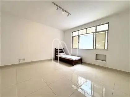 Suite 2  