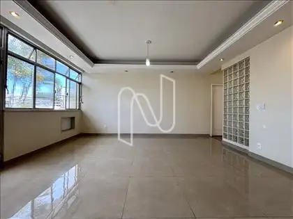 Sala com acesso a varanda  