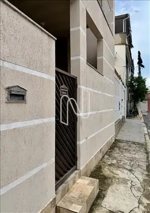 Entrada ao 1°andar.
