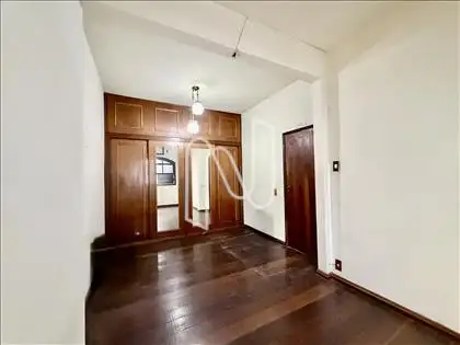 Quarto 1/1°andar.